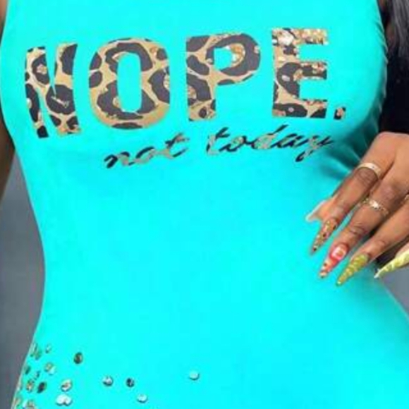 Maweii Plus Size Printed Spaghetti Strap Bodycon Dress  Sizes 1X, 2X and 4X - Picture 3 of 3